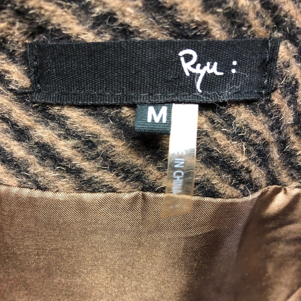 Cape/Jacket. Wool - Picture 6 of 6
